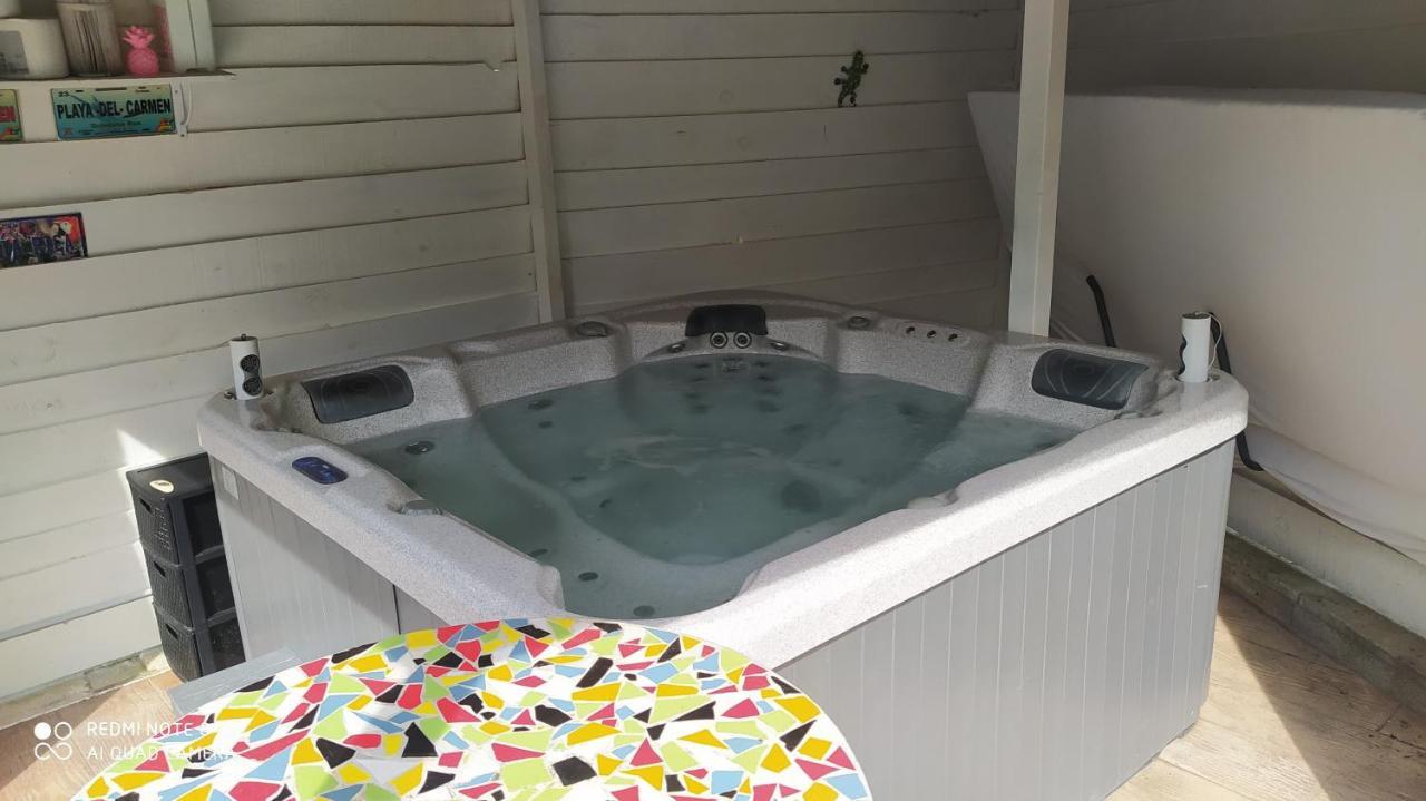Appartement Tout Confort Au Calme Avec Jacuzzi Mouguerre 외부 사진